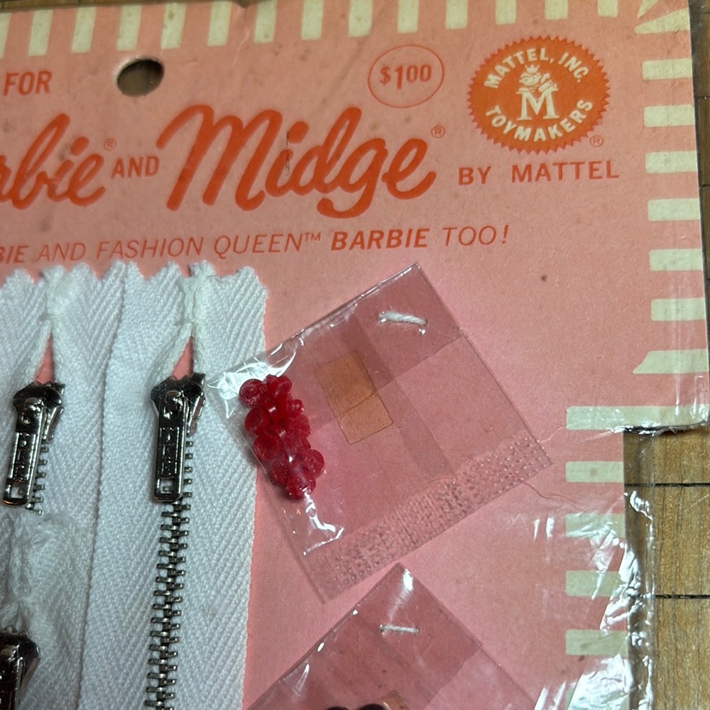 Mattel 1963 Barbie and Midge Fashion Accessories Silver Zippers Buttons 8”x5.75” - Picture 16 of 17